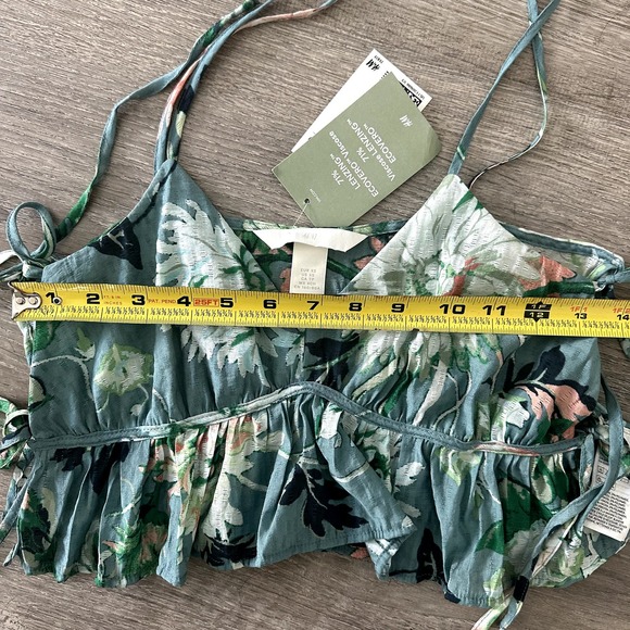 *NWT* H&M Cute Floral Crop Top w/ Side Ties - Picture 4 of 6